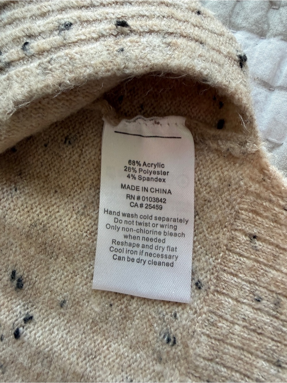 Evereve Speckled Beige V-Neck Sweater, Size Medium - Picture 6 of 6